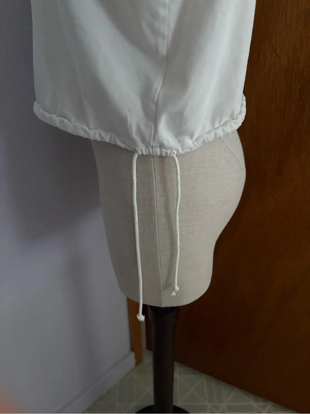 NIKE sz L Yoga Crop Tank Top Cream Off White Drawstring Hem